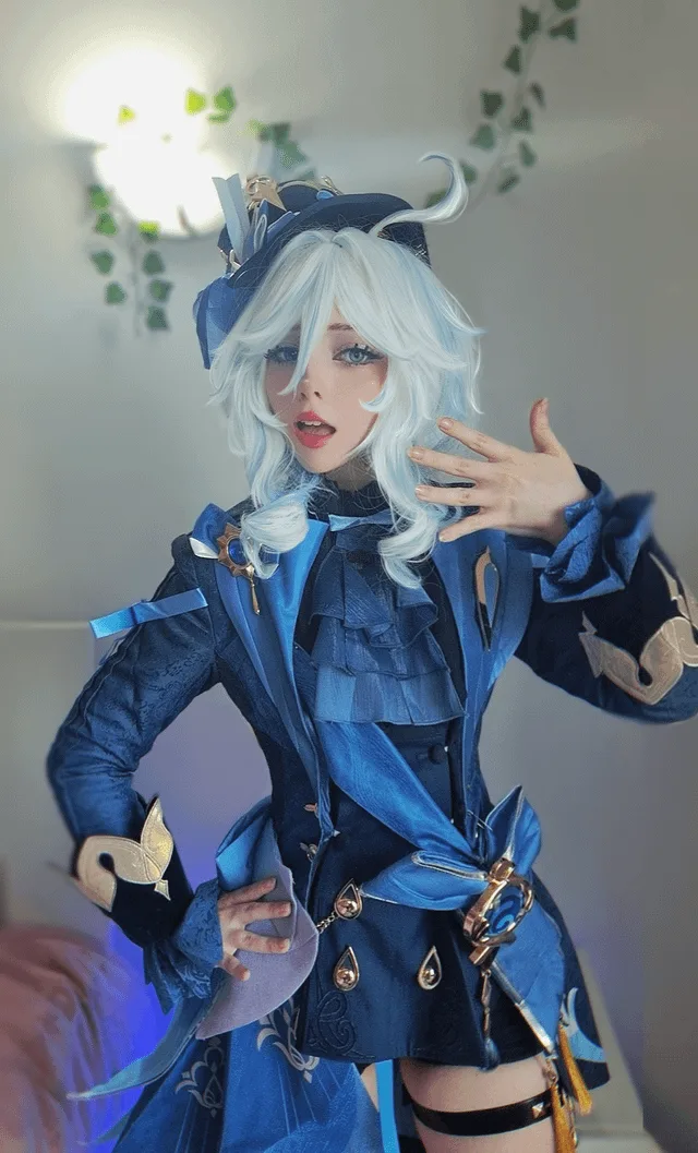Furina Genshin Impact cosplay reference