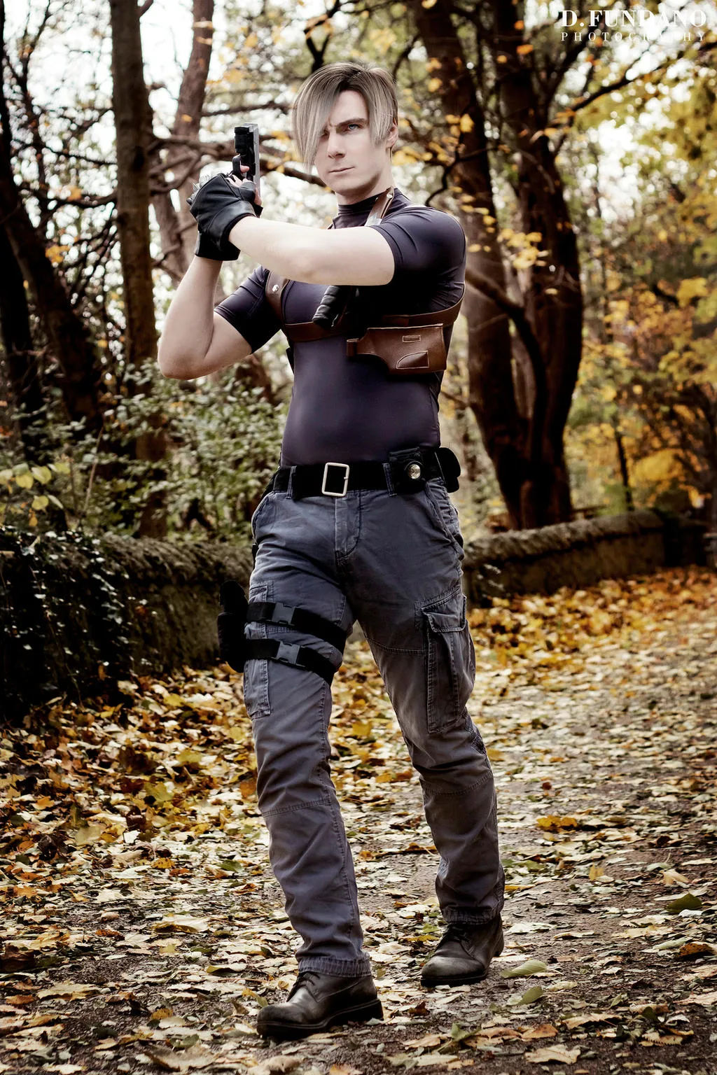 Leon Kennedy RE4 remake cosplay jacket harness reference