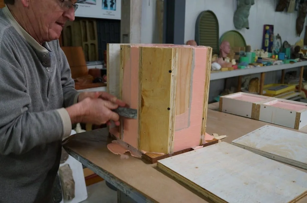 mold box construction clay wall parting line setup reference