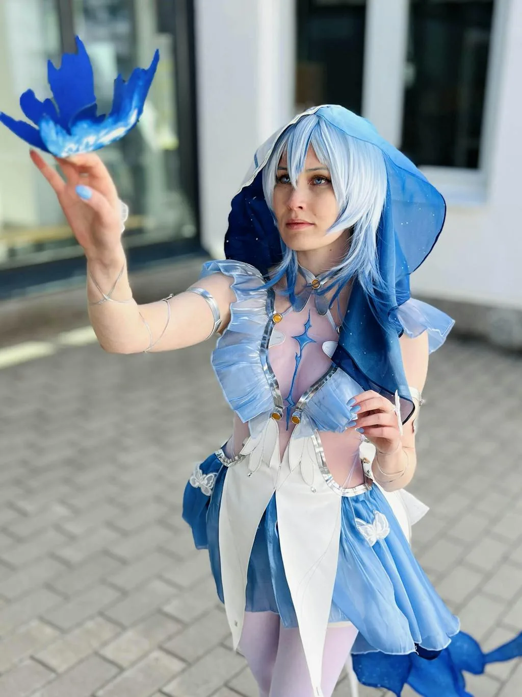 Shorekeeper Wuthering Waves cosplay reference